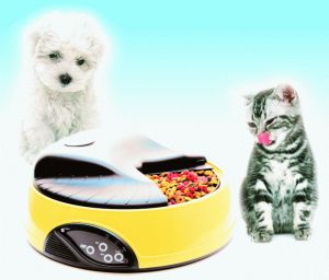 Автокормушка для кошек и собак ― Телемагазин Новый Уренгой